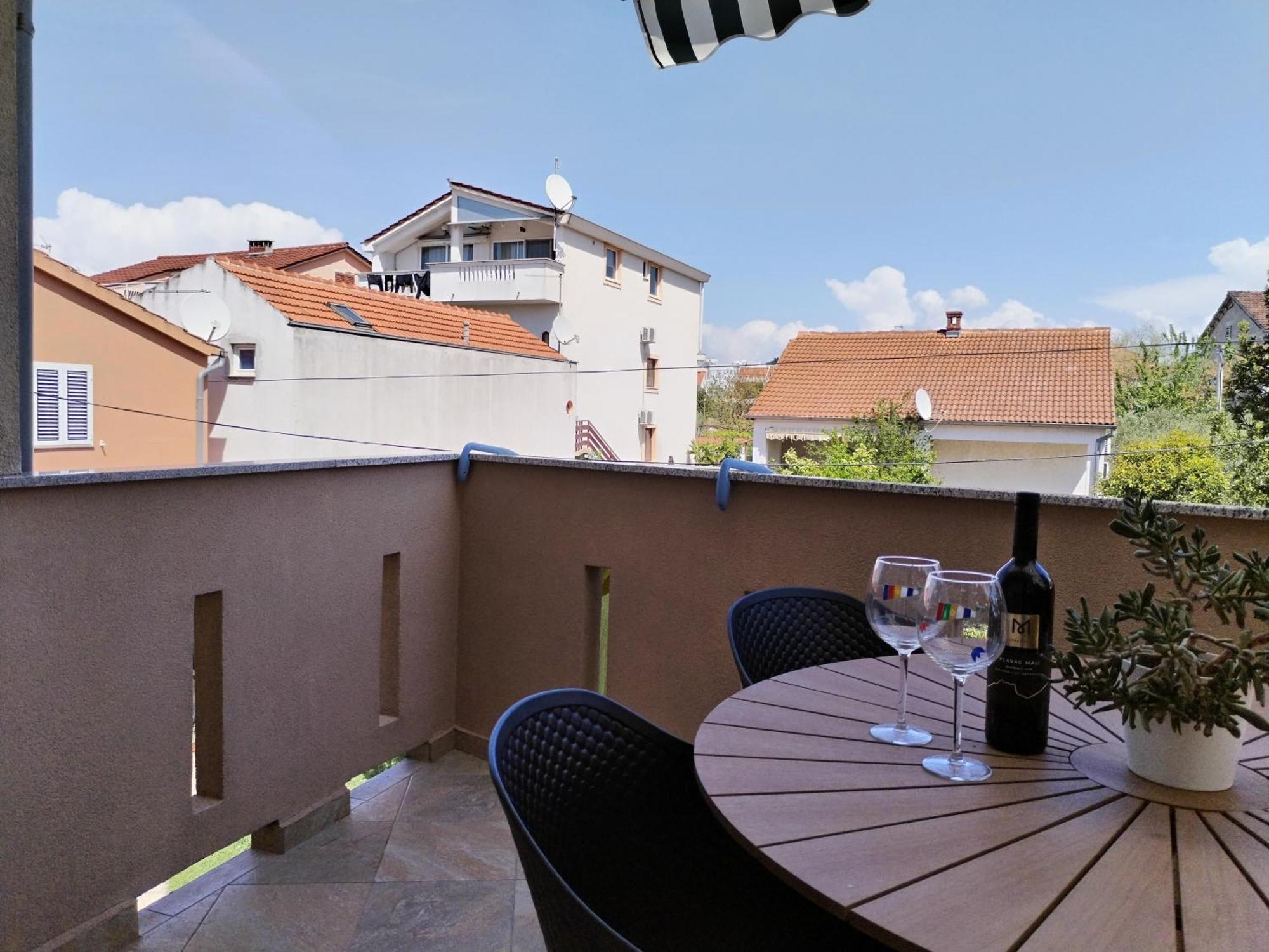 Family Apartment B&B Biograd Na Moru Luaran gambar